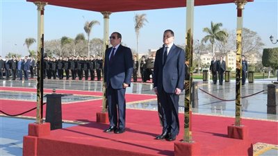  السيسي يلتقط صورة تذكارية مع المجلس الأعلى للشرطة