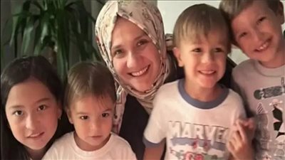 مصرع عائلة من 14 شخصًا إثر حريق فندق في تركيا وأردوغان يشارك في صلاة الجنازة