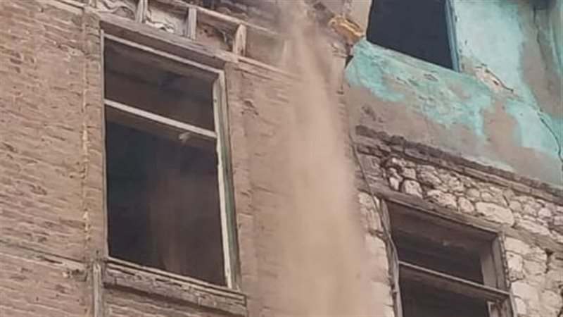 انهيار أجزاء من عقار