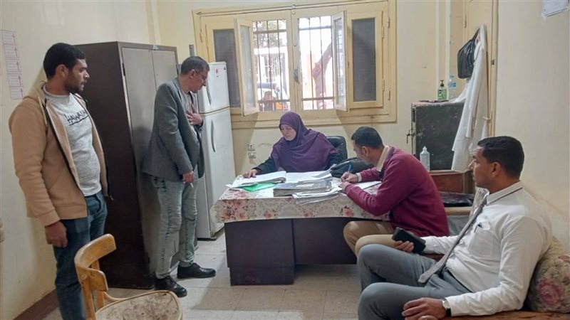 إحالة 11 من العاملين