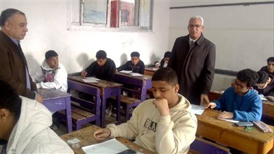طلاب الشهادة الإعدادية بالإسماعيلية يؤدون اليوم امتحان مادة العلوم