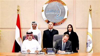 مذكرة تفاهم بين القابضة للنقل البحري والبري ومجموعة موانئ أبو ظبي
