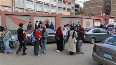 فرحة طلاب الإعدادية في البحيرة بانتهاء امتحانات الترم الأول (فيديو) 