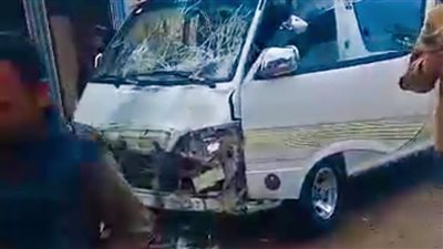 مصرع شخصين وإصابة 15 آخرين، ننشر أسماء ضحايا انقلاب ميكروباص بصحراوي المنيا