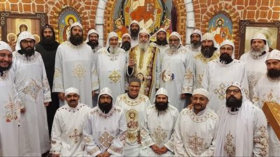 الأنبا مقار يفتتح كنيسة القديسين مكسيموس ودوماديوس بدير الحبيب