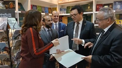 وزير الثقافة يزور جناح مكتبة الإسكندرية خلال مراسم افتتاح معرض القاهرة الدولي للكتاب 2025