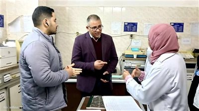 مدير فرع التأمين الصحي بالقليوبية: متابعة يومية مع التموين الطبي لتوفير نواقص الأدوية