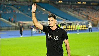 مبروك زيزو في الأهلي، بلوجر شهير يثير الجدل بإعلان انتقال نجم الزمالك للأهلي