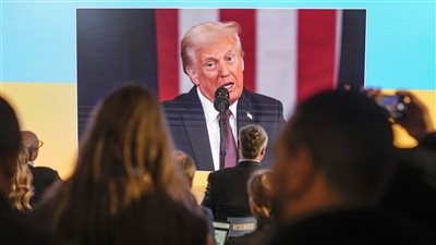 ترامب: المهاجرون غير الشرعيين ينهبون ثروات أمريكا وخطة لخفض الضرائب على المصانع