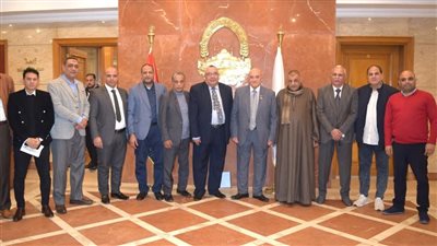 لجنة تيسير الشعبة العامة للبقالة تضع الخطوط العريضة لحل مشكلات وتنمية قطاعها