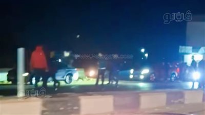 انقلاب سيارة «تريلا» أعلي طريق طنطا - المحلة وتوقف حركة المرور (فيديو)