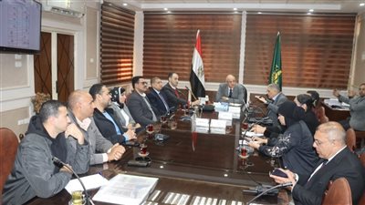 محافظ القليوبية يناقش أعمال توسعة نفق سعد زغلول ببنها 