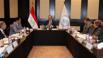 قرار عاجل بشأن تعديل هيكل أجور الأطقم الطبية بالمستشفيات