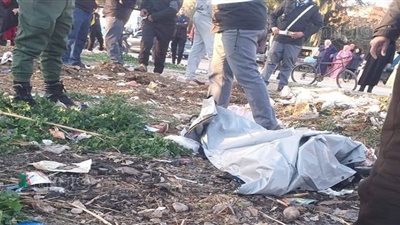  تفاصيل العثور على جثة دجال بالشرقية.. كتيبة إعدام أسرية نفذت حكم الإعدام فيه بالسم انتقاما منه لفشله في علاج ابنهم المريض.. والنيابة العامة تأمر بحبسهم