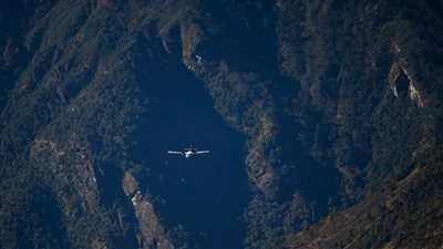 طول المدرج 500 متر فقط، مضيفة تكشف أكثر المطارات خطورة في العالم 