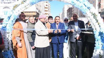 محافظ مطروح يفتتح سوق اليوم الواحد بتخفيضات 20% ويوجه بتنظيمه أسبوعيا