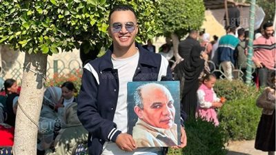 صورة مع الأب الغائب، قصة مؤثرة في حفل تخرج الدفعة 25 بطب بني سويف