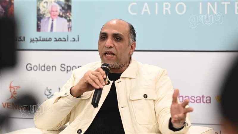 الكاتب وائل السمري،