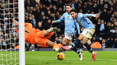 تقييم وأرقام عمر مرموش في مباراته الأولى مع مانشستر سيتي أمام تشيلسي