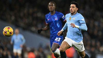 ميدو يكشف سر دفع جوارديولا بعمر مرموش أساسيًا ضد تشيلسي