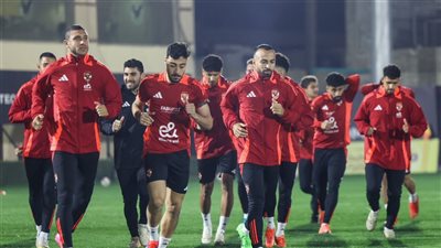 بمشاركة العش وجراديسار، الأهلي يختتم استعداداته لمواجهة بيراميدز بالدوري 