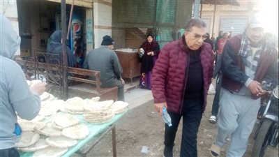 محافظ الدقهلية يكافئ مخبز بسبب الالتزام بالمواصفات والوزن 