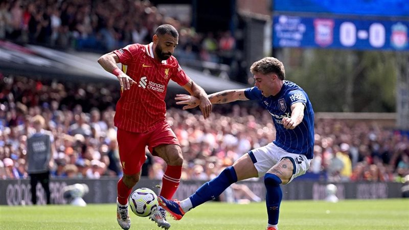 محمد صلاح يواصل التألق