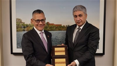 وزير السياحة يبحث مع وزير ثقافة فنزويلا سبل تعزيز التعاون 