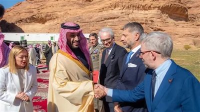 ولي العهد السعودي يستقبل رئيسة وزراء إيطاليا في الخيمة الشتوية بمدينة العلا (فيديو)