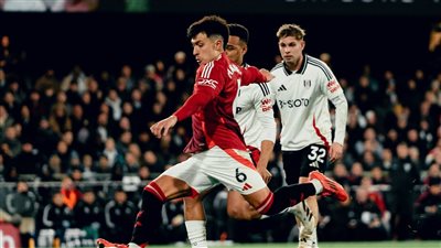 مانشستر يونايتد يفوز على فولهام بهدف مارتينيز في الدوري الإنجليزي (فيديو)