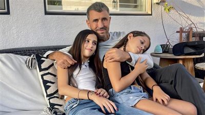 رسالة رقيقة من كاظم الساهر لحفيدتيه