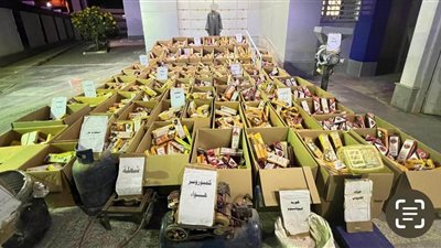 ضبط أكثر من 43 ألف قطعة ألعاب نارية بحوزة سائق بالنزهة 