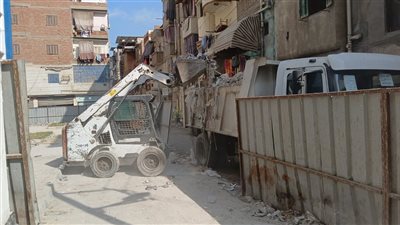 حملة مكبرة لرفع تجمعات القمامة بمساكن الجلاء بالمنصورة 