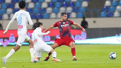 بنزيما يقود التشكيل المتوقع للاتحاد أمام ضمك، وهذا موقف طارق حامد 