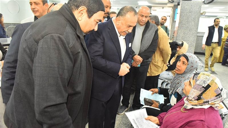 محافظ أسيوط يتفقد