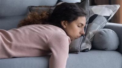  كيفية تجنب الشعور بالتخمة والخمول بعد الإفطار (فيديو)