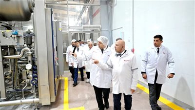 وزير الصناعة: حريصون على دعم الاقتصاد الأخضر والارتقاء بجودة المنتج المحلي وزيادة الصادرات