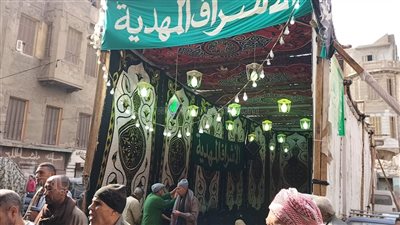 النابت والعدس واللحم والدجاج وجبات محبي آل البيت لضيوف السيدة زينب.. 45 ساحة صوفية تحيي ذكرى مولد 