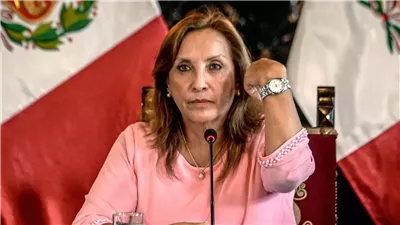 ساعات روليكس رشوة وعملية تجميل لأنف الرئيسة، أزمة ضمير بقصر الحكم تهدد استقرار دولة بيرو