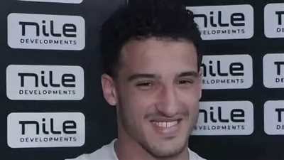 أحمد العش يعتذر لـ عبد الواحد السيد بعد اعتدائه على عامل الزمالك