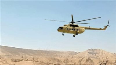 القوات المسلحة تنقذ 24 سائحا تعطل بهم بالون طائر بالأقصر