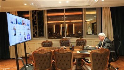 التعليم العالي تبحث مصير 1077 طالبًا بعد تعليق المنح الأمريكية.. وجامعة عين شمس تعلن التكفل بالمصروفات الدراسية