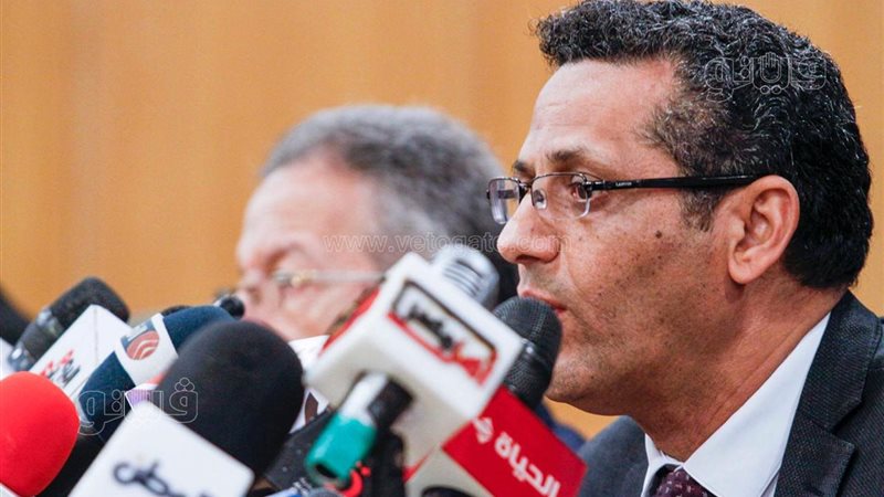 الكاتب الصحفي خالد