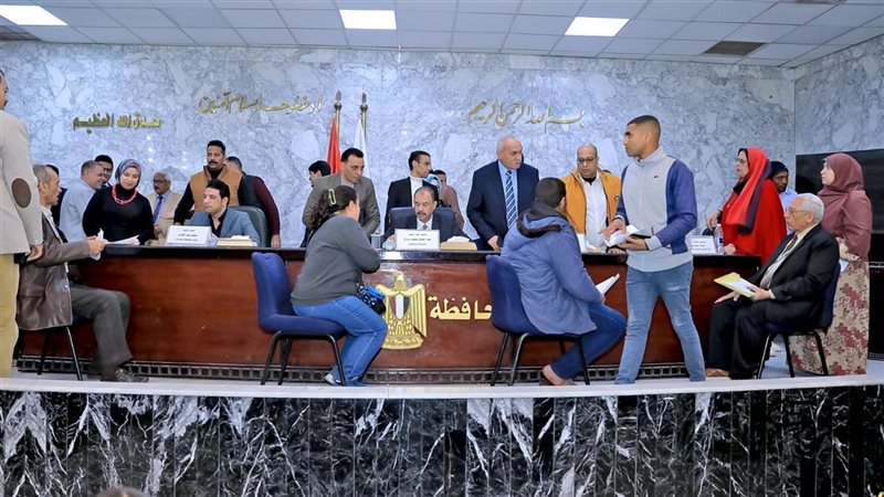 محافظ سوهاج ونائبه