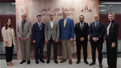 محمد ضياء يبحث ميكنة المستشفيات في جامعة عين شمس