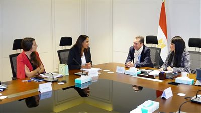 المشاط تستقبل السفير الفرنسي لمناقشة ملفات الشراكة الاقتصادية 