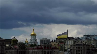 أوكرانيا تبدأ مشاورات مع الاتحاد الأوروبي لبحث بدائل المساعدات الأمريكية