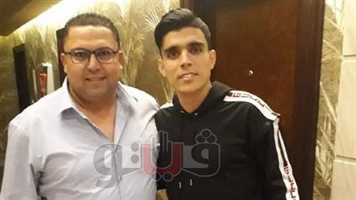 بن شرقي يجري الكشف الطبي في أحد المستشفيات