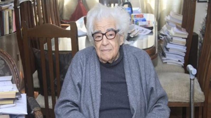 الكاتب الكبير محمد