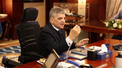 رئيس قناة السويس: مؤشرات إيجابية في البحر الأحمر والظروف مهيأة لعودة الملاحة لطبيعتها 